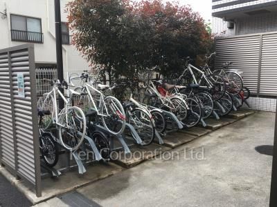 アジールコート西新宿の写真 駐輪場