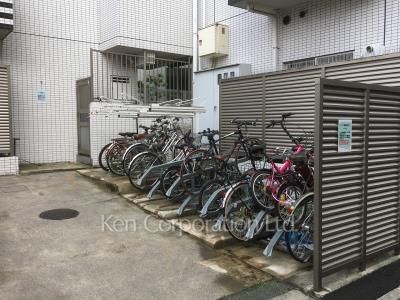 アジールコート西新宿の写真 駐輪場