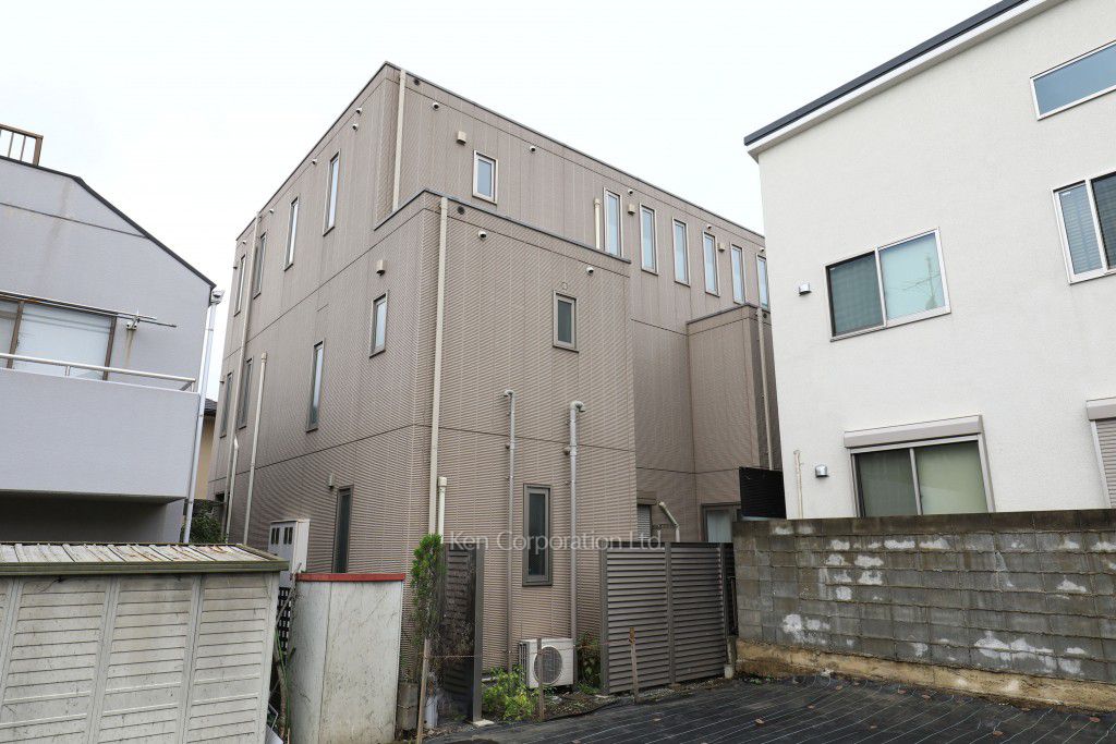 シュシュ都立大学の写真 外観ひき