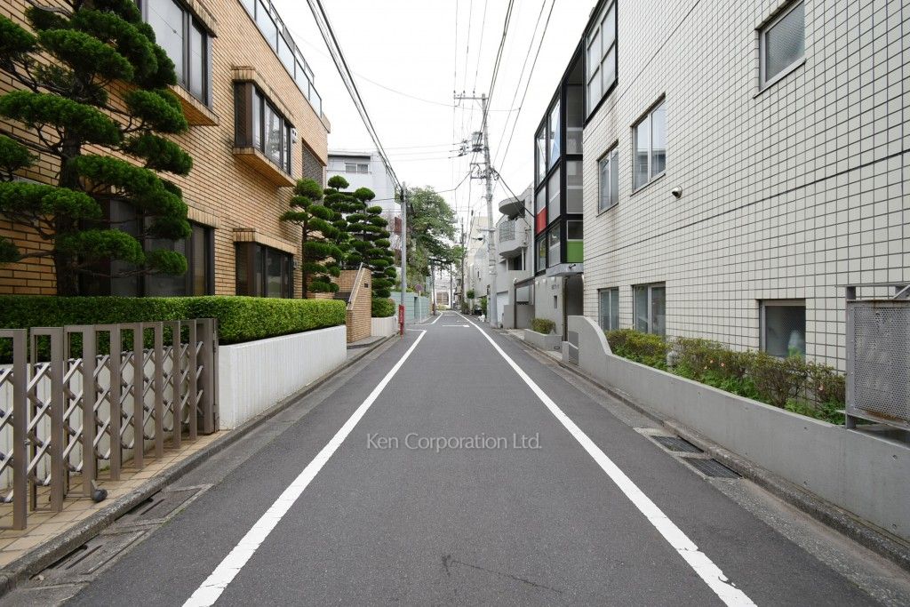 佐藤フラッツの写真 前面道路