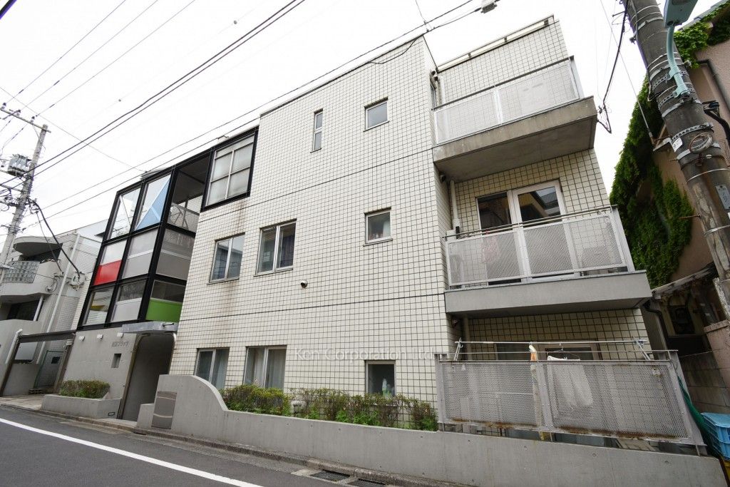 佐藤フラッツの写真 外観ひき