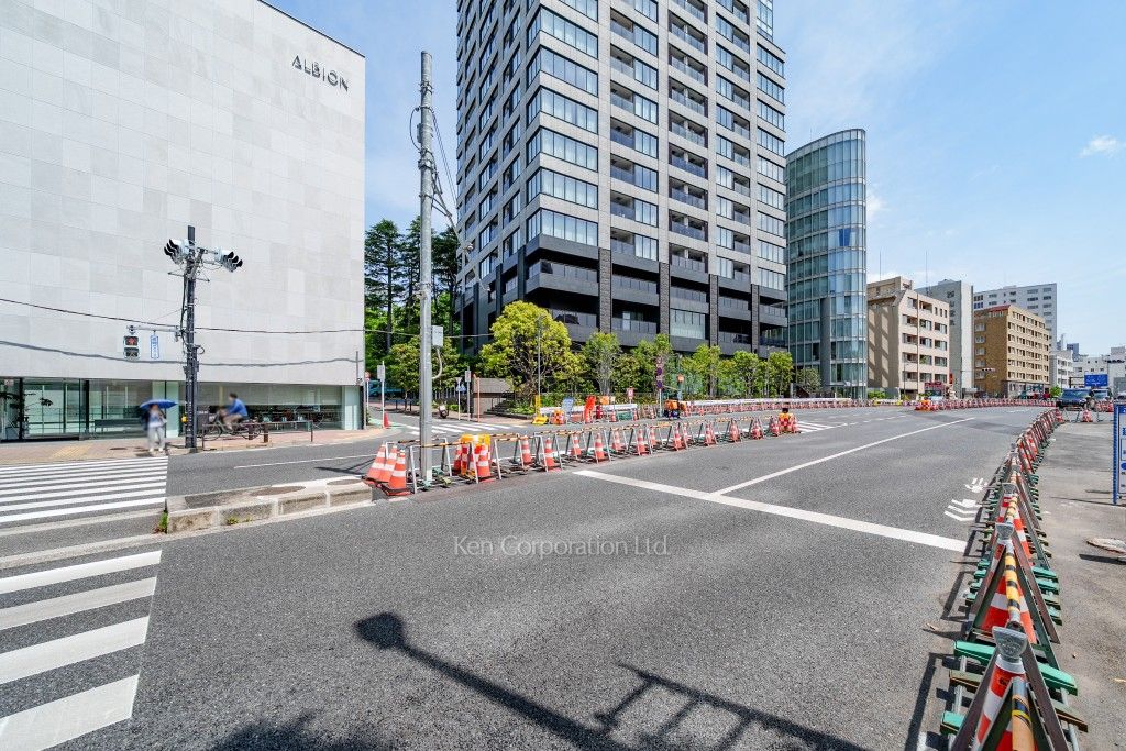ザ・パークハウス白金二丁目タワーの写真 前面道路
