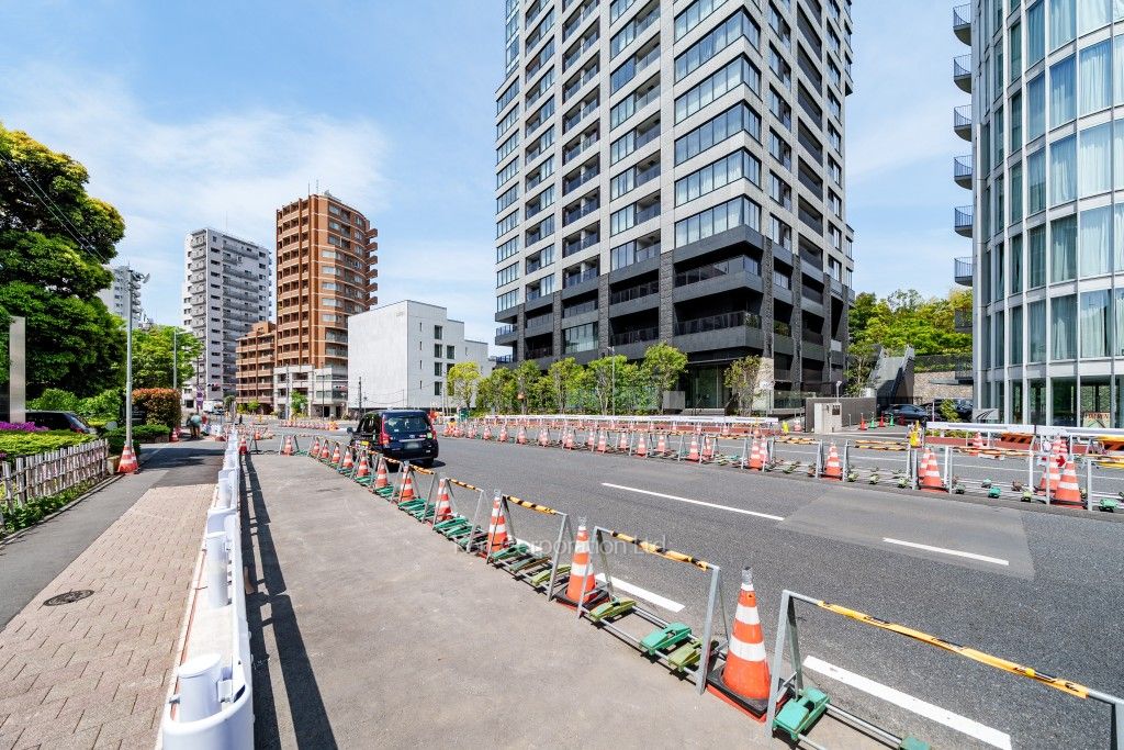 ザ・パークハウス白金二丁目タワーの写真 前面道路