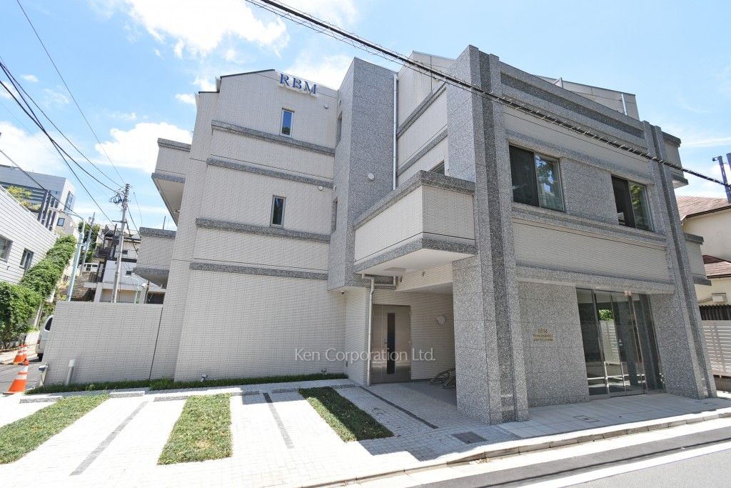 広尾レジデンス壱番館の写真 外観ひき