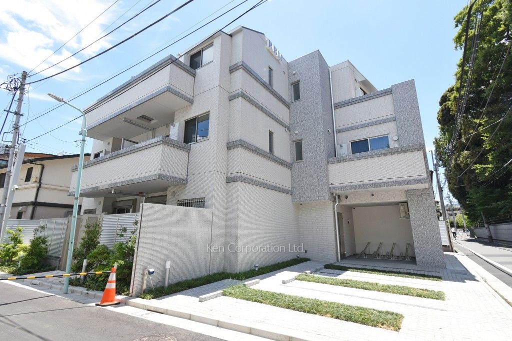 広尾レジデンス壱番館の写真 外観ひき