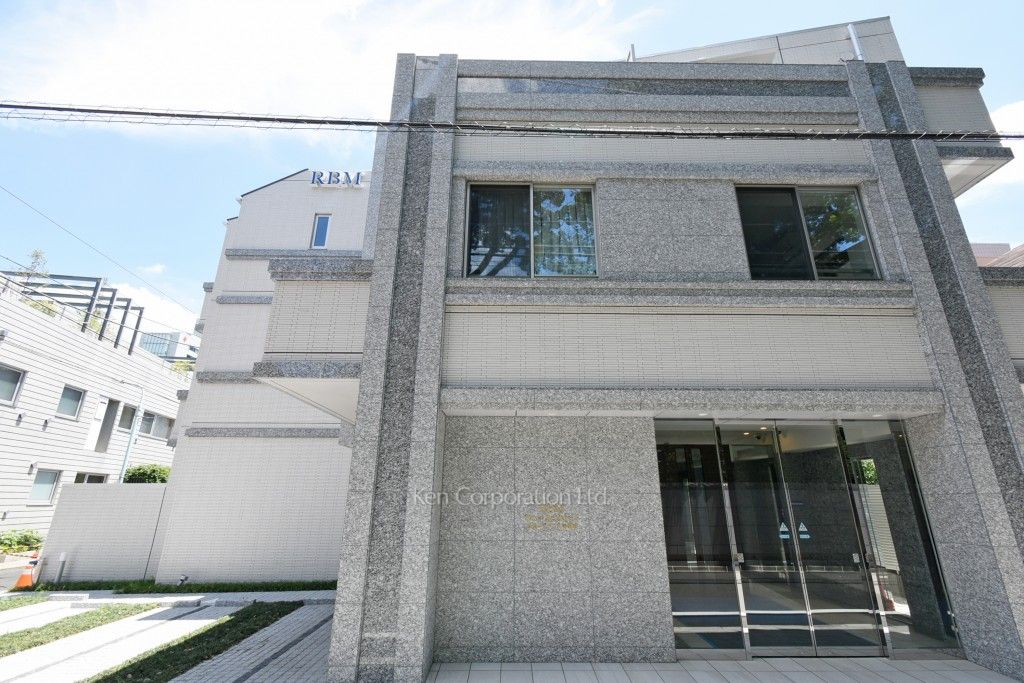 広尾レジデンス壱番館の写真 外観ひき