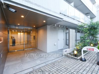 西麻布SBMマンションの写真 外観より