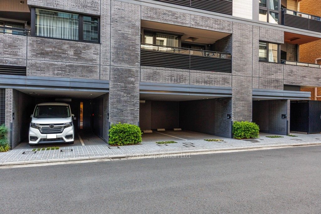 プラウド日本橋人形町パサージュの写真 駐車場