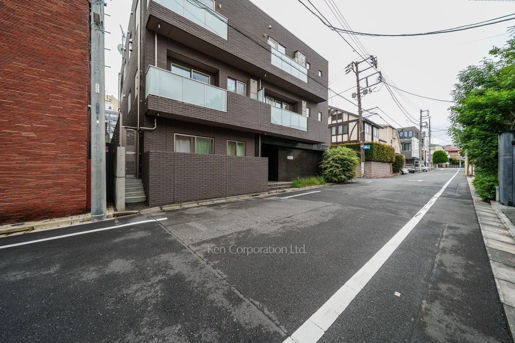 松濤リヴェールの写真 前面道路