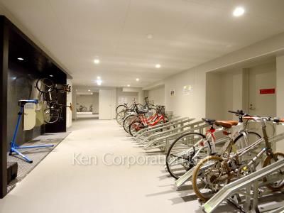 プラウド日本橋富沢町の写真 駐輪場