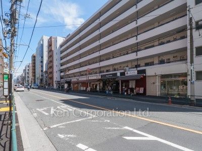 マンションニュー恵比寿の写真 前面道路