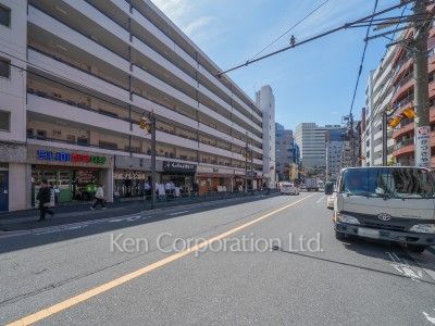 マンションニュー恵比寿の写真 前面道路