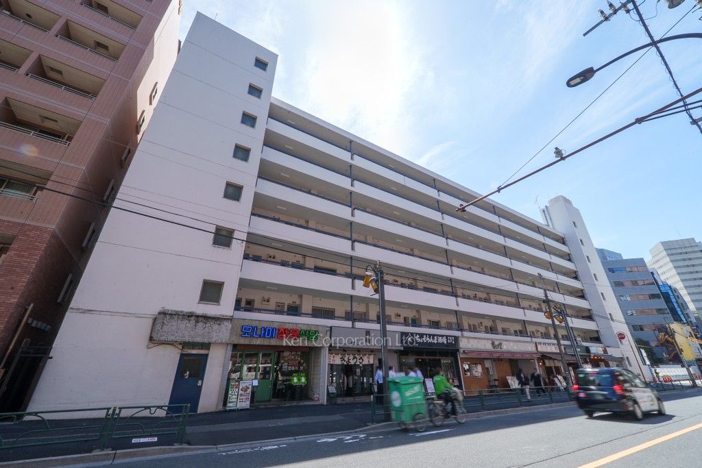 マンションニュー恵比寿の写真 外観ひき
