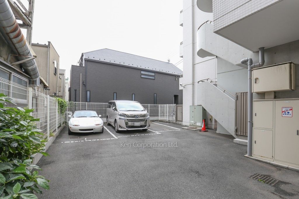 プレジール目黒の写真 駐車場