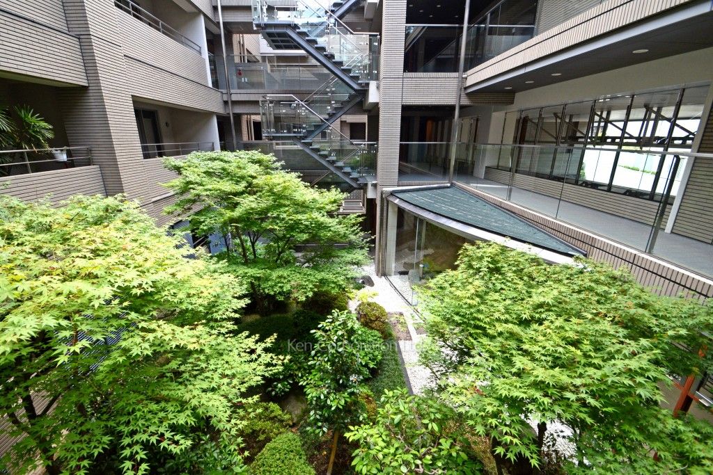  中庭・植栽