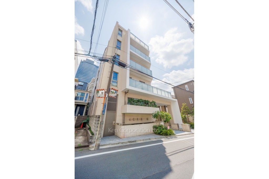 アトラス四谷本塩町の写真 外観ひき