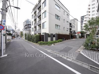 パークハウス市谷二十騎町の写真 前面道路