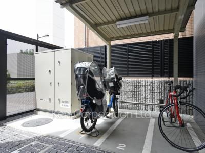  駐輪場