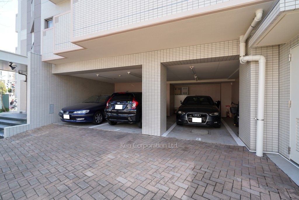 東急ドエル・アルス目黒青葉台の写真 駐車場