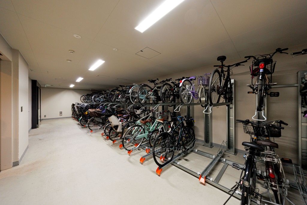 ブランズ六番町の写真 駐輪場