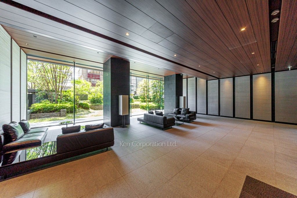 ブランズ六番町の写真 エントランス