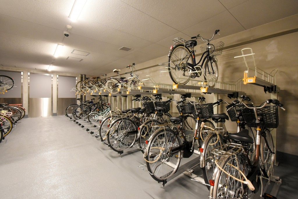  駐輪場