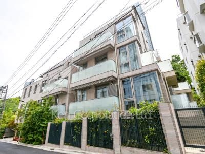 ロイヤルシーズン六本木檜町公園の写真 外観ひき