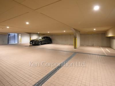 ロイヤルシーズン六本木檜町公園の写真 駐車場