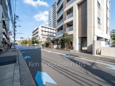 ライオンズフォーシア白金高輪の写真 前面道路