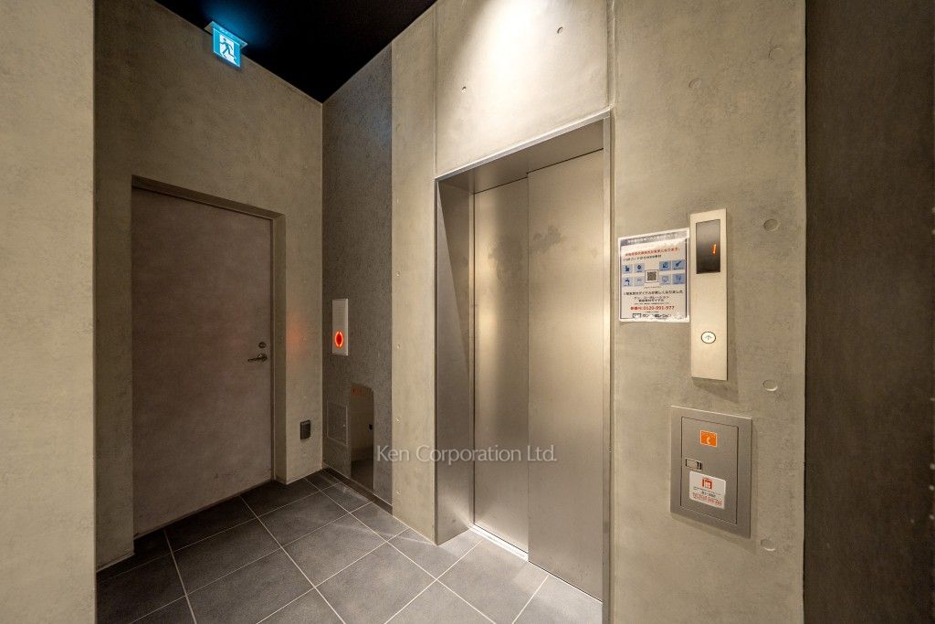 ライオンズフォーシア白金高輪の写真 エントランス