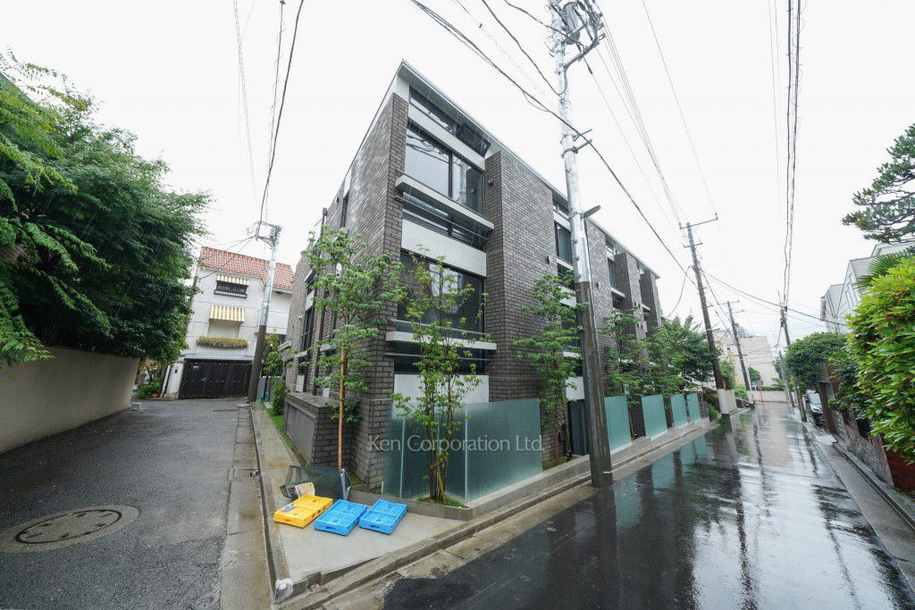 est Largo KOMAZAWAⅡの写真 外観ひき