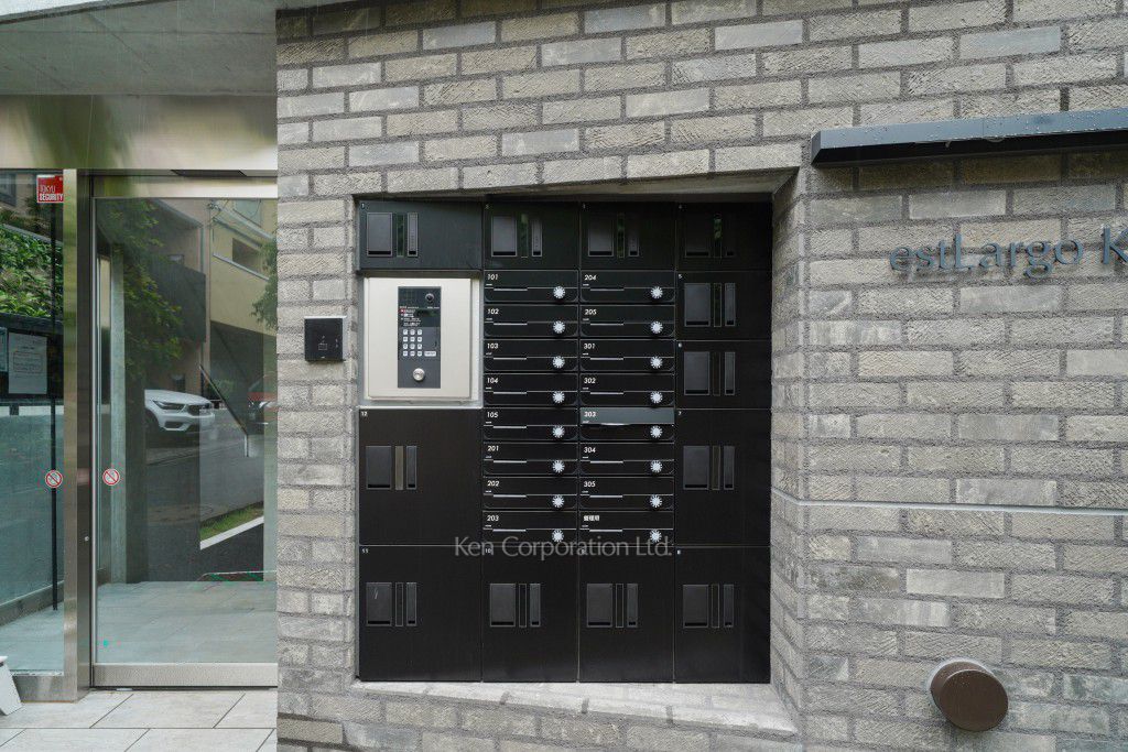 est Largo KOMAZAWAⅡの写真 郵便受け・宅配ボックス