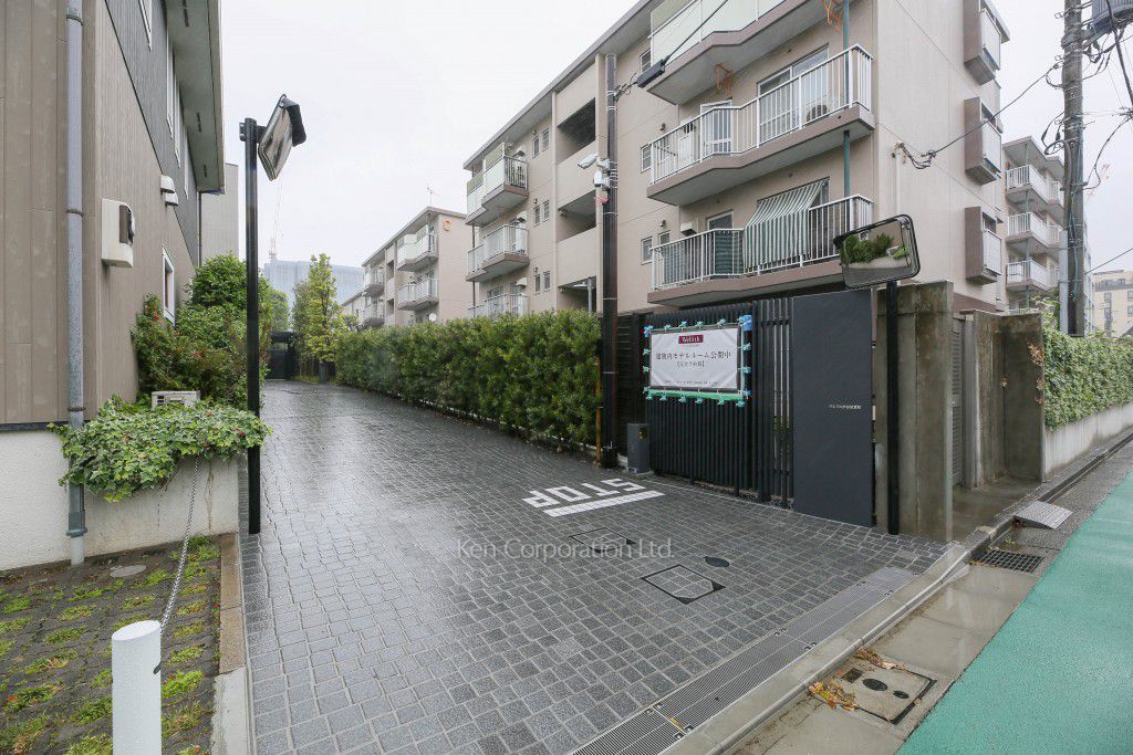 ウェリス市谷加賀町の写真 外観ひき