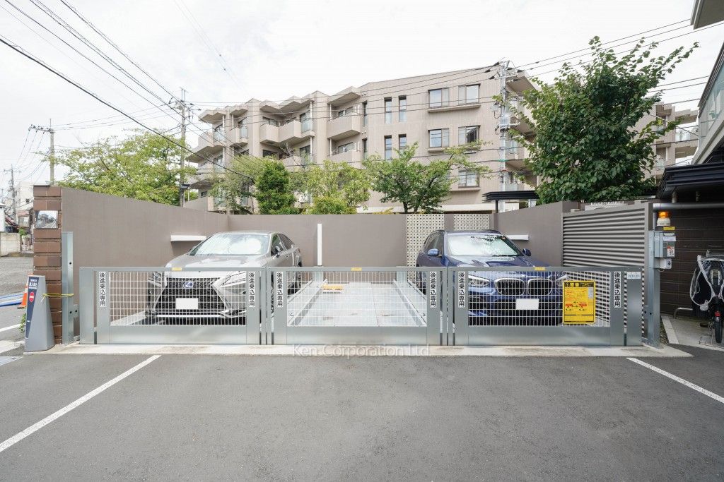 Brillia目黒碑文谷の写真 駐車場