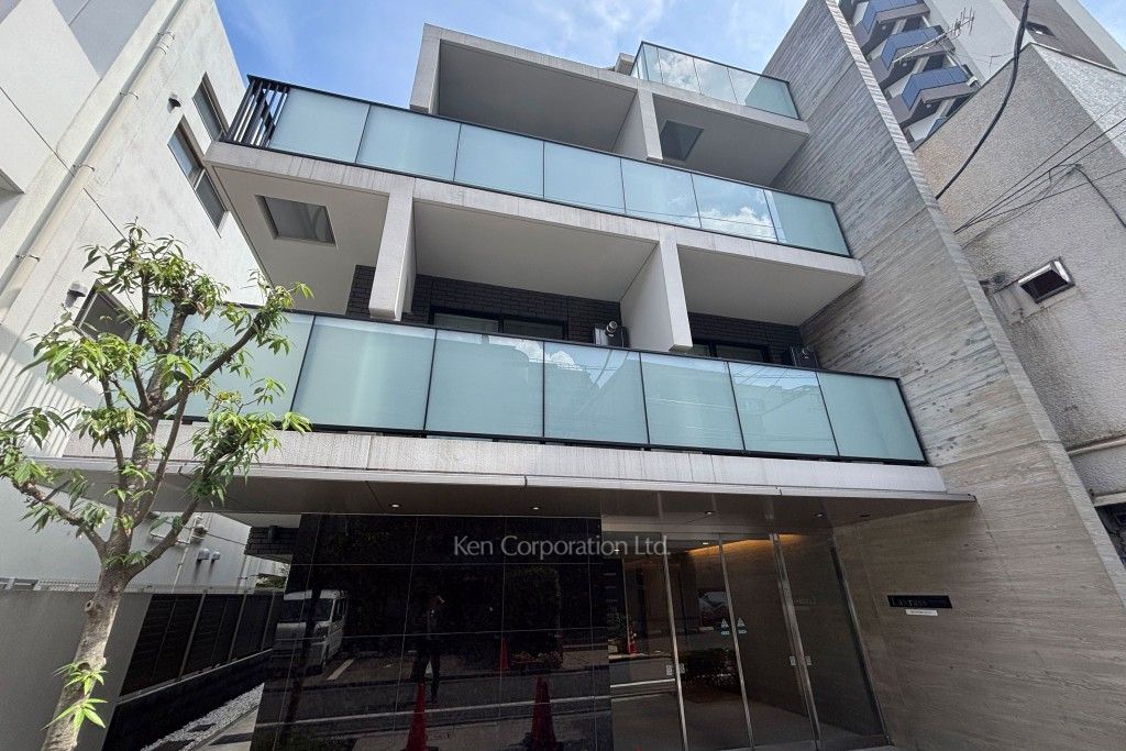 ラクラス四谷の写真 外観ひき