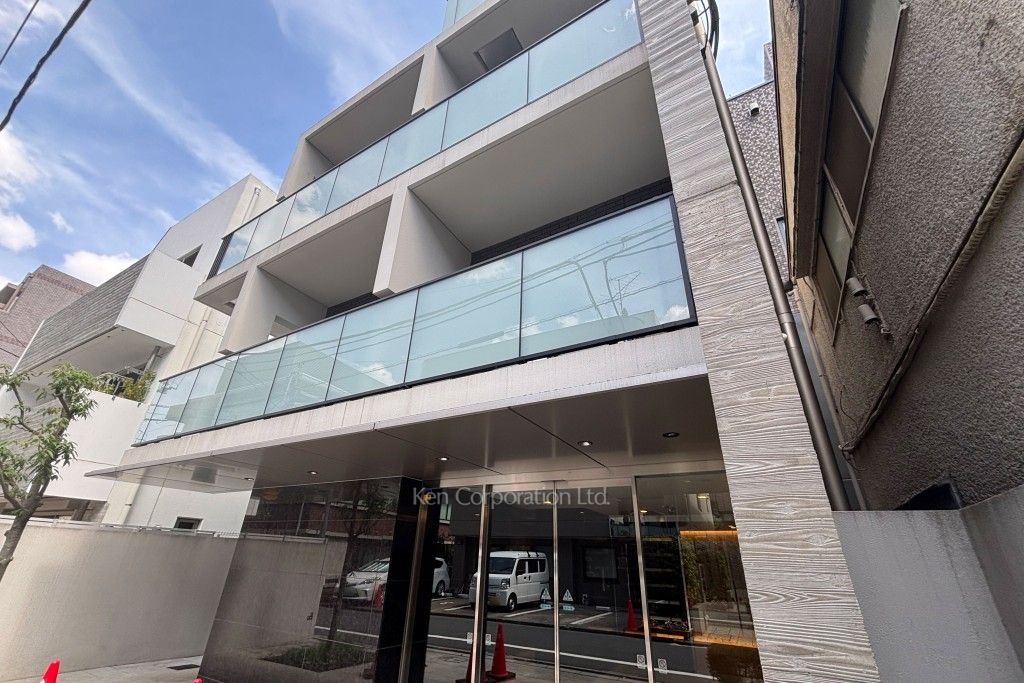 ラクラス四谷の写真 外観ひき