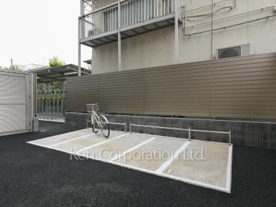  バイク置き場