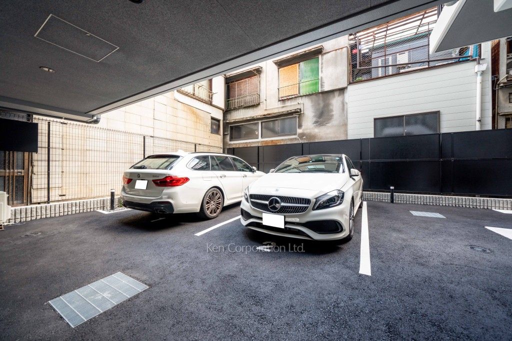 プラウドフラット月島アベニューの写真 駐車場