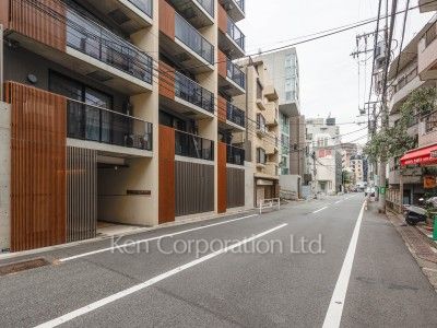 ウェルスクエアイズム恵比寿の写真 前面道路