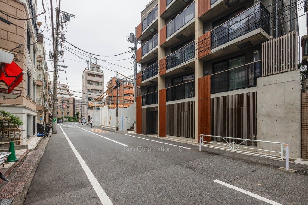 ウェルスクエアイズム恵比寿の写真 前面道路