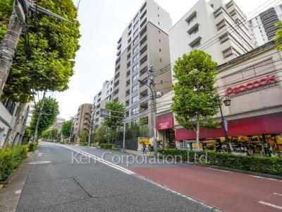 グランドメゾン白金高輪パークフロントの写真 前面道路
