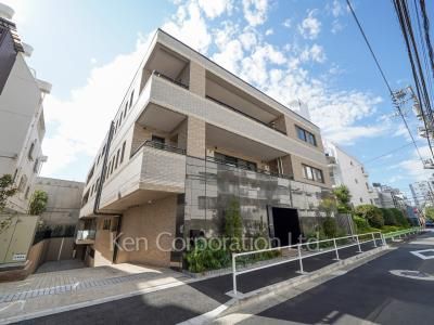 ブラウベルグ表参道の写真 外観ひき