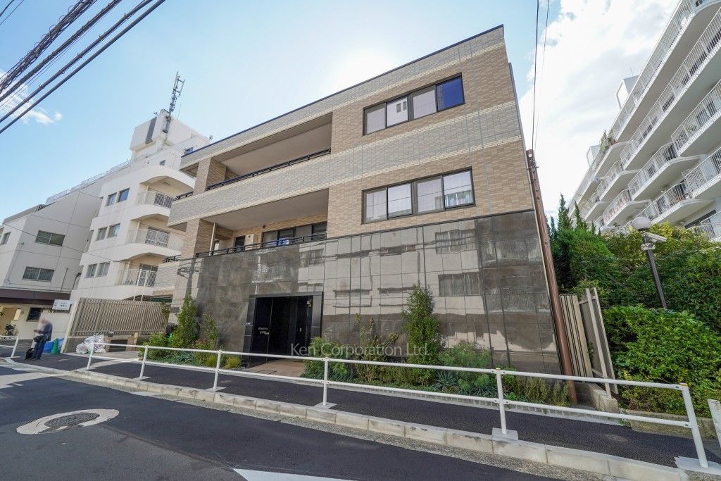 ブラウベルグ表参道の写真 外観ひき