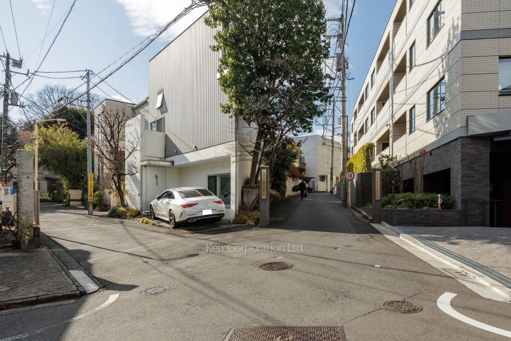 サンウッド元代々木町の写真 前面道路