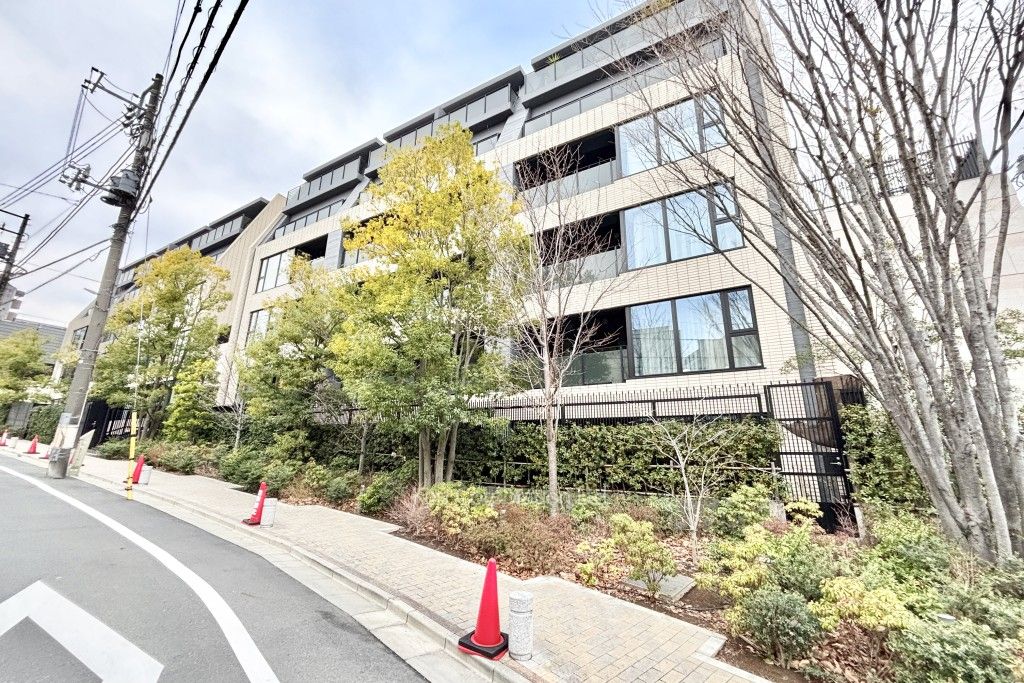 フォレセーヌ渋谷富ヶ谷の写真 外観ひき