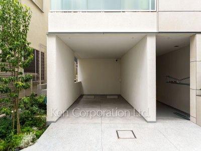 イプセ白金の写真 駐車場