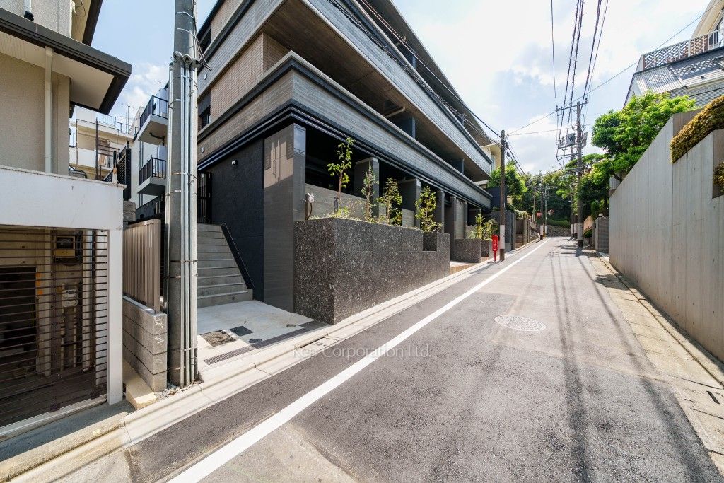 ウェルスクエア中目黒Ⅱの写真 前面道路