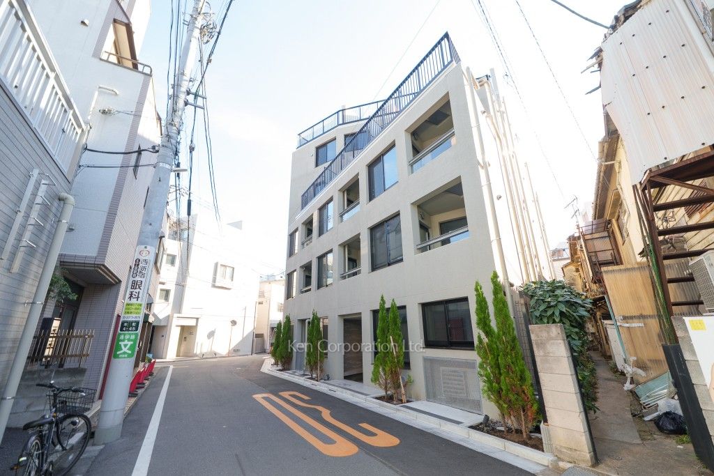 コンフォリア・リヴ渋谷本町の写真  前面道路