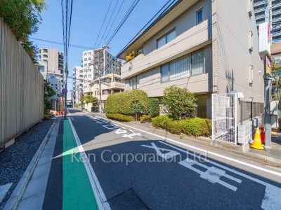 UEDA HOUSEの写真  前面道路