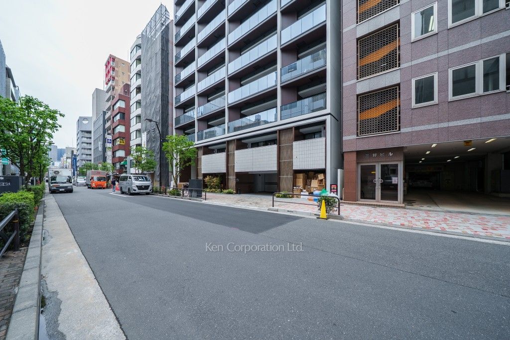 プラウド神田の写真 前面道路